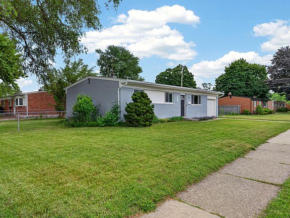 2nd image of 43924 Donley Dr