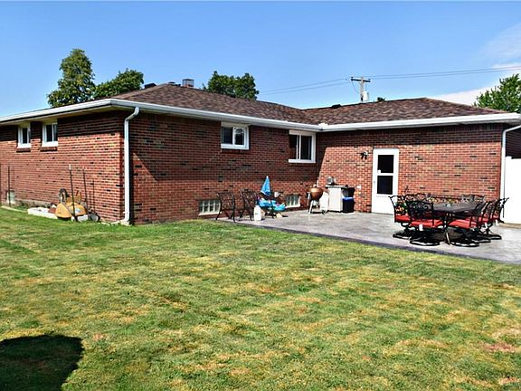 3rd image of 42 S Rossler Ave