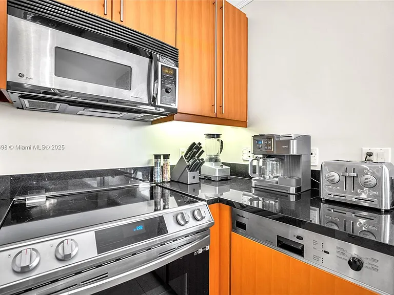 1435 Brickell Ave #3012 — Photo 15