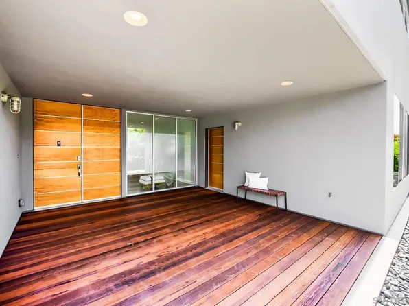 5725 Soledad Mountain Rd, La Jolla, CA 92037