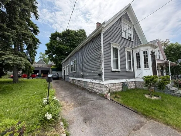 63 Woeppel St, Buffalo, NY 14211