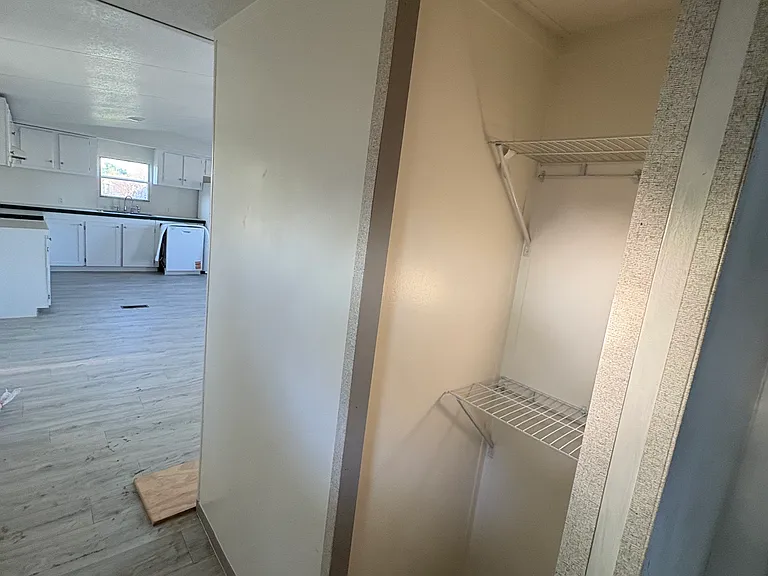 3810 Rowland Rd — Photo 11