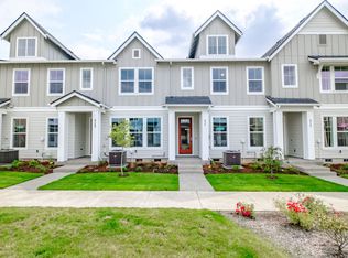 8359 SE Shale Ln, Hillsboro, OR