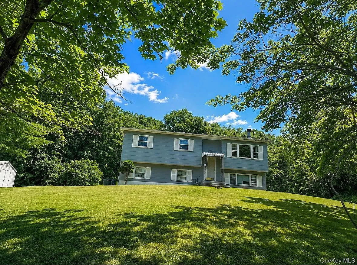 7 bed, 2.0 bath, $4,500 — Photo 1