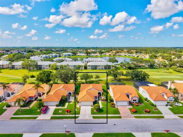 4114 Murfield Dr E, Bradenton, FL 34203