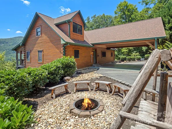 277 Hawks Nest Trl, Lake Lure, NC 28746