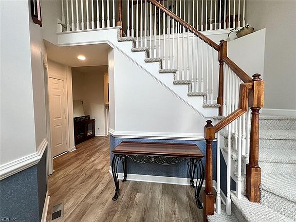 3rd image of 345 Zelkova Rd