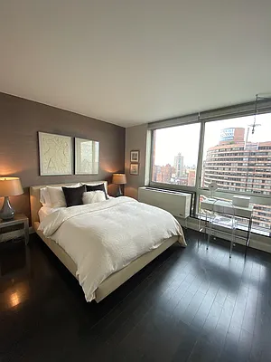 Rented by R New York | media 1