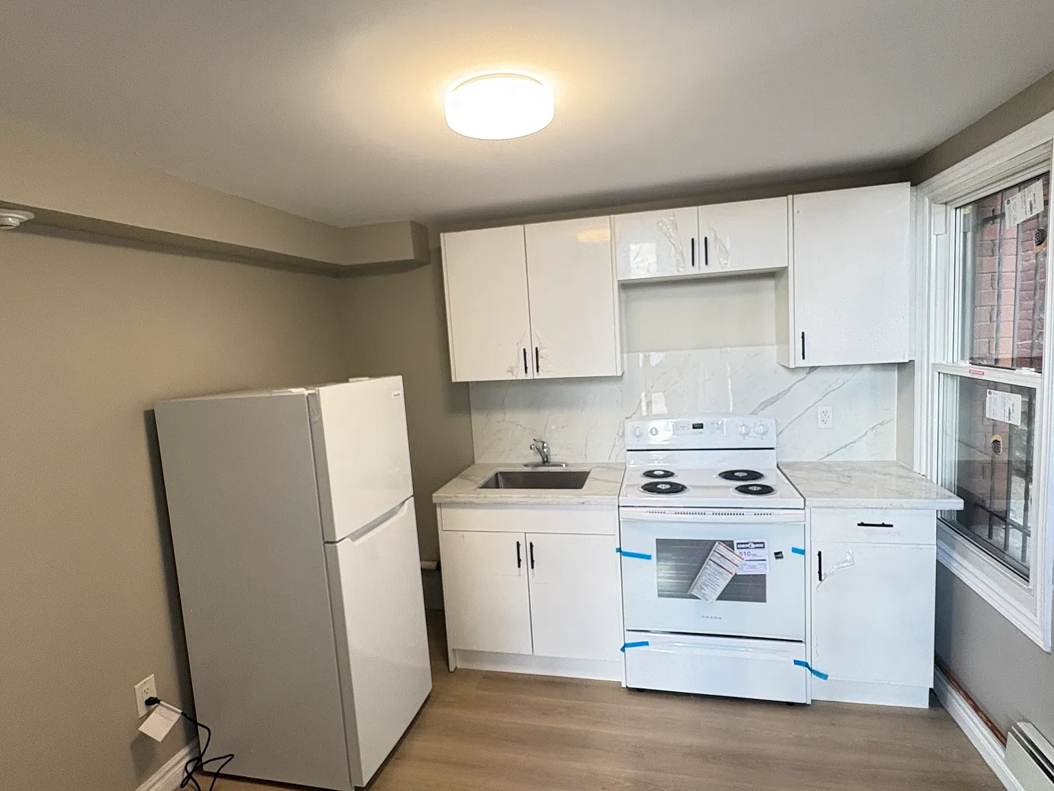 19 Westinghouse Ave, Hamilton, ON, L8L 6E4 — Photo 3