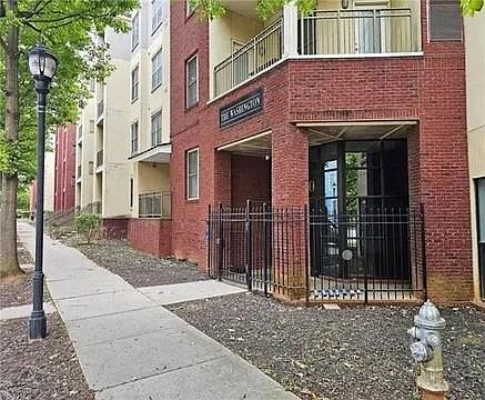 1st image of 870 Mayson Turner Rd NW Unit 1239