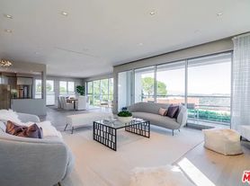 2391 Roscomare Rd, Los Angeles, CA