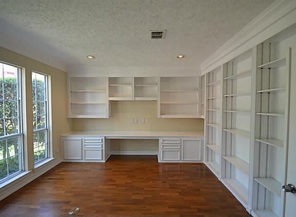 2nd image of 1800 Northern Oak Cir