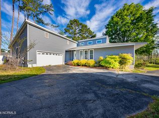 107 Knotline Rd, New Bern, NC 28562