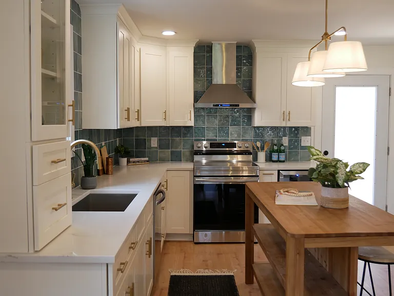 129 Harrington Ave — Photo 12