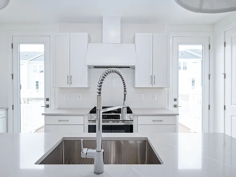 9207 Forkleaf Oak Dr — Photo 35