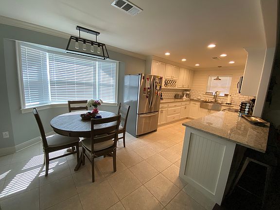 3rd image of 2257 Connie Dr