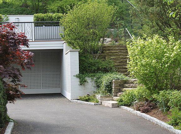 5th image of 704 Park Ln