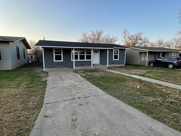 2nd image of 2426 San Antonio St