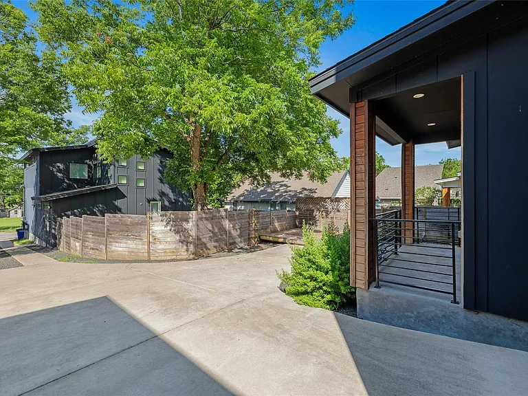 4606 Ledesma Rd #2 — Photo 32