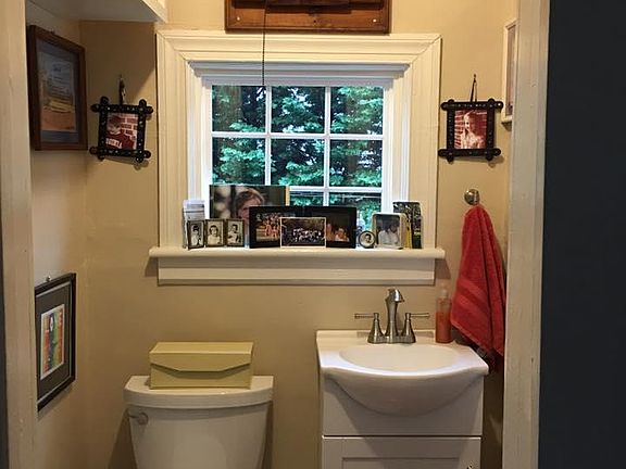 1/2 bath off kitchen