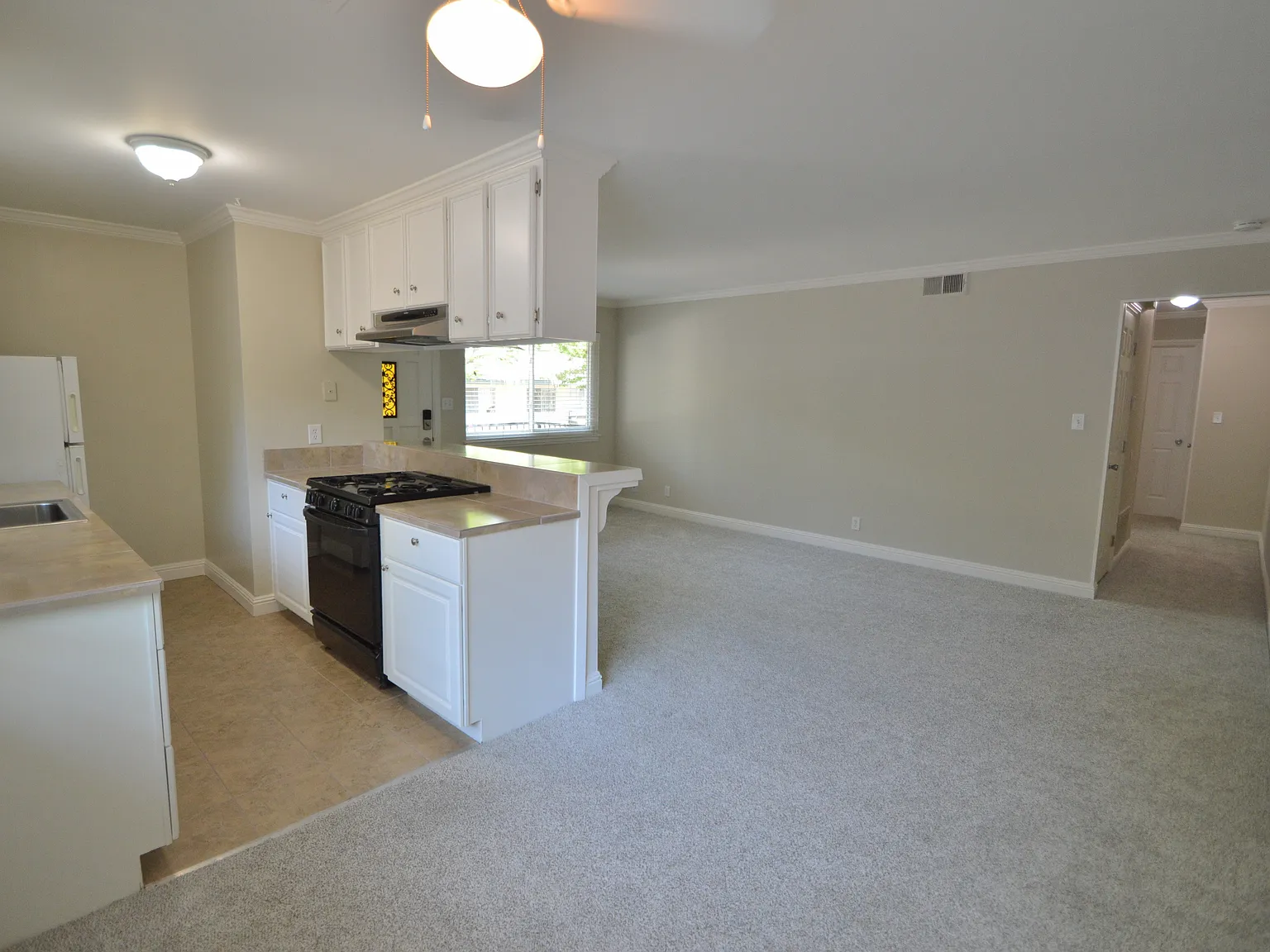 2 bed, 810 sqft, $2,500 — Photo 4