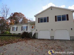 17 Cosmo St, Westerly, RI 02891