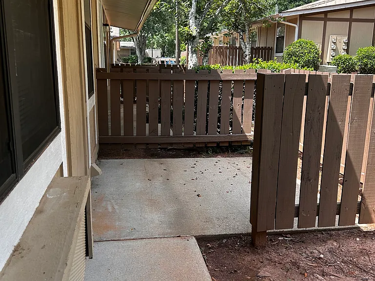 Ashgrove — Photo 9