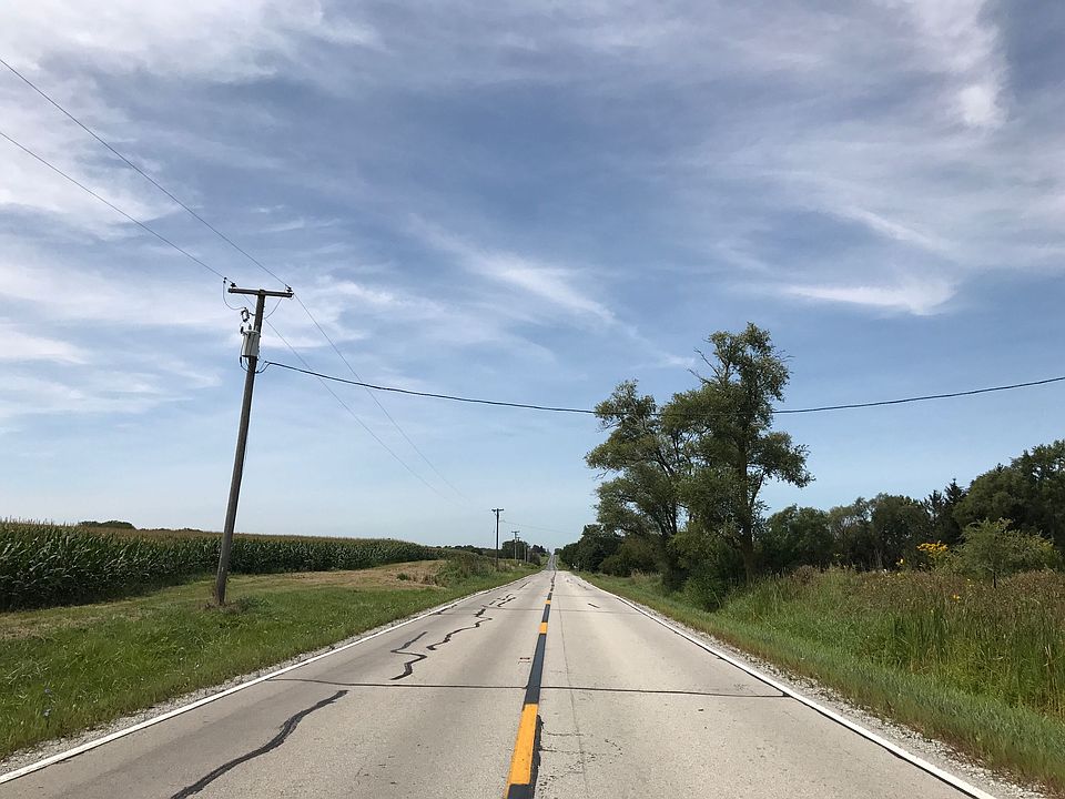 2nd image of 960 E County Line Rd