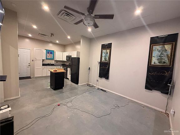 4th image of 204 E Jackson Ave