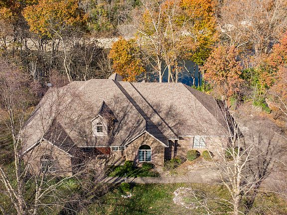2nd image of 201 Bluffwood Dr