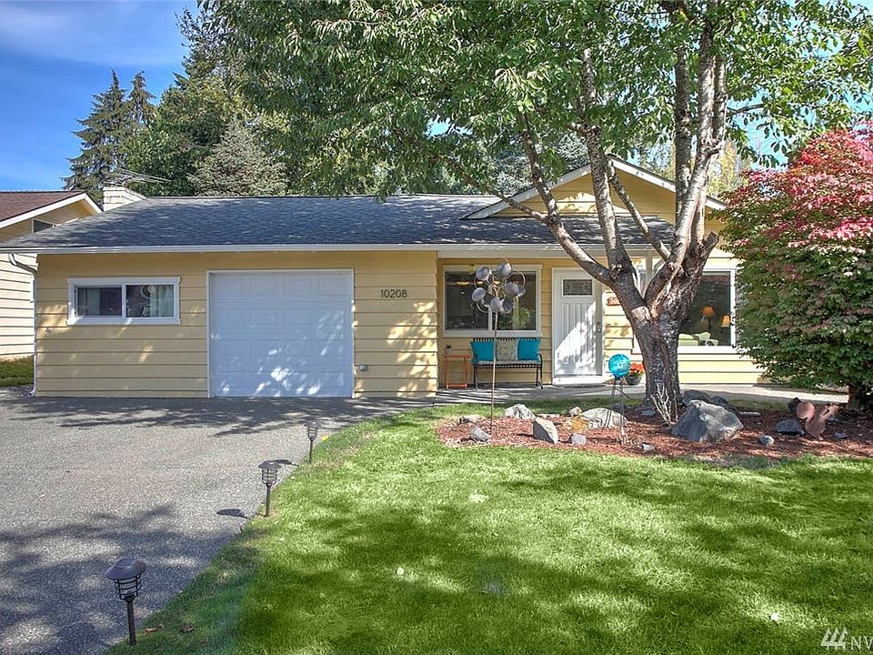 1st image of 10208 NE 140th Pl