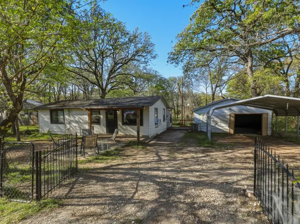 9747 Navajo Ln, Quinlan, TX 75474