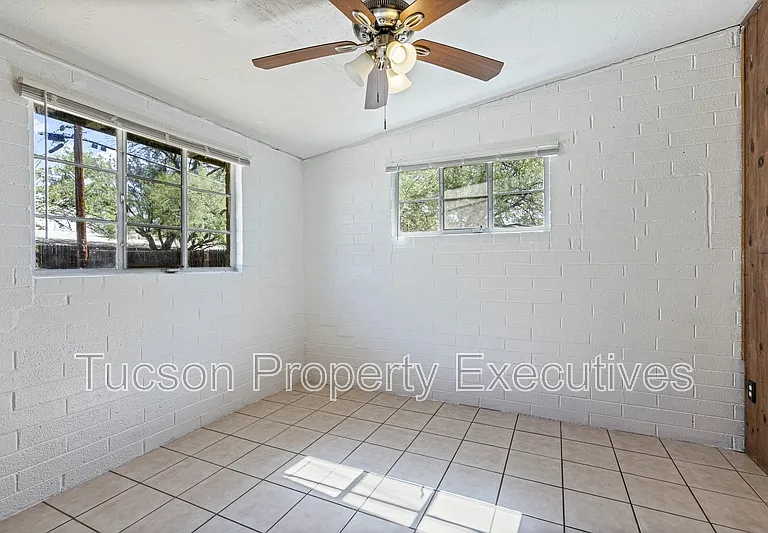 1615 E Adelaide Dr #4 — Photo 20
