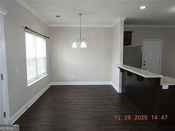 4th image of 326 Alcott Cir