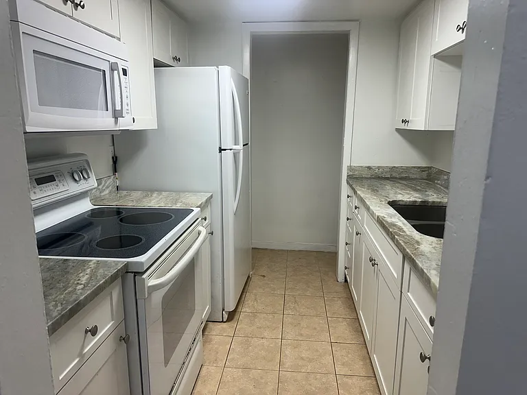 8426 Camden St #8426D — Photo 2
