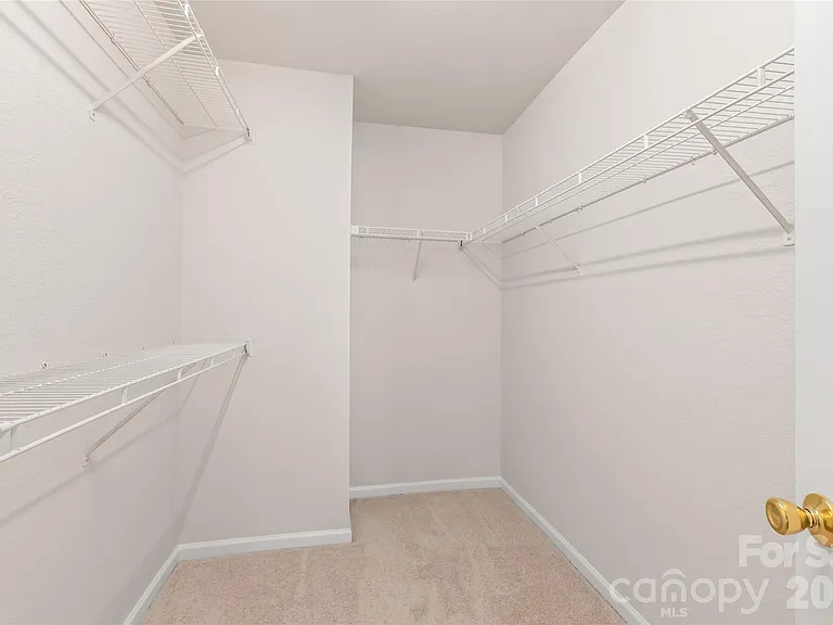 4506 Christenbury Hills Ln — Photo 11
