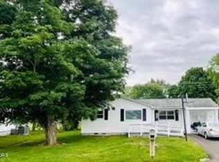 418 Defoe Cir, Maryville, TN 37804