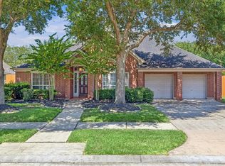 3214 Waters Edge Dr, Manvel, TX 77578