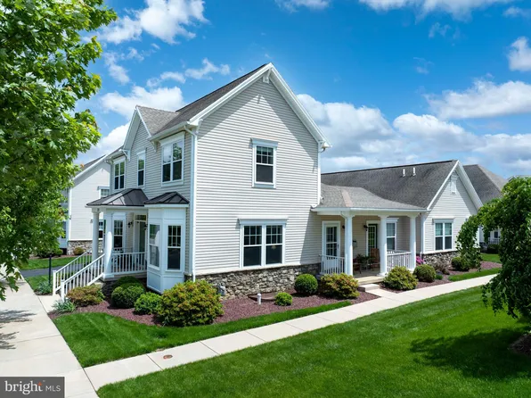 1771 Woodledge Dr, State College, PA 16803