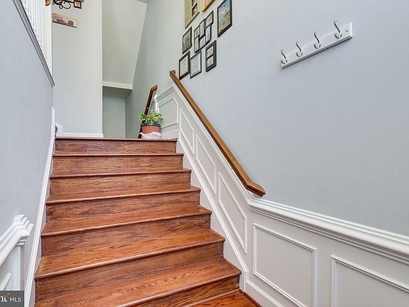 5th image of 14529 Crossfield Way