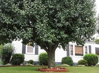 104 Jenkins Hollow Rd, Elizabethton, TN 37643