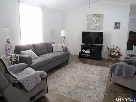 4th image of 7 Blueberry Lane