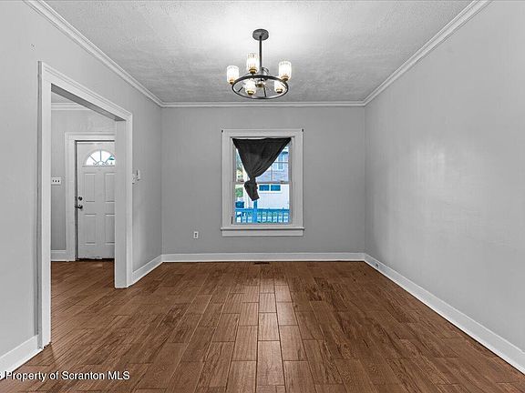 4th image of 1804 Roselynn St
