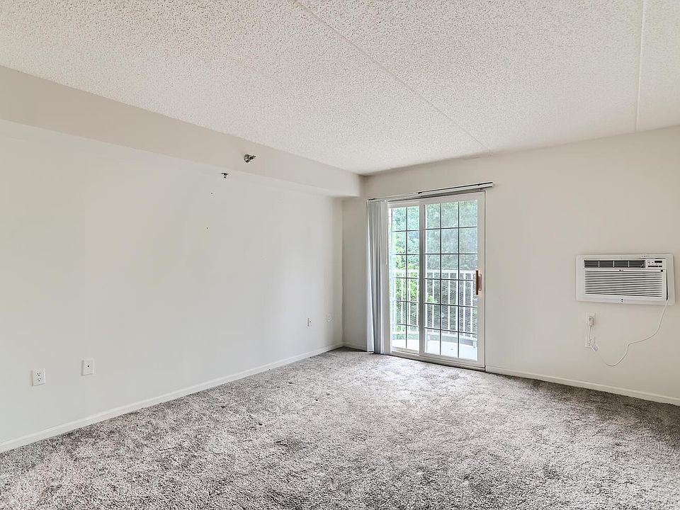 Village Plaza Apartment Rentals Circle Pines, MN Zillow