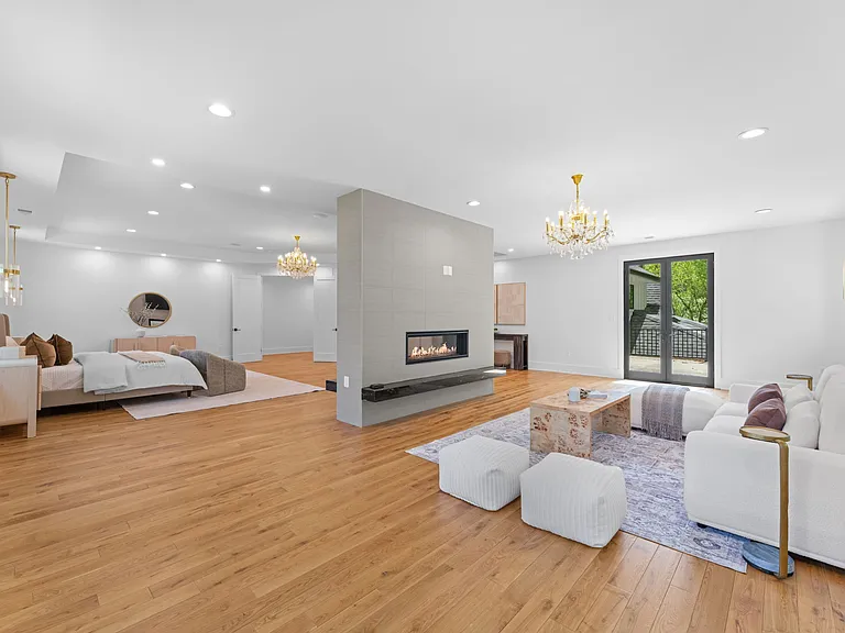 608 Walker Rd — Photo 23