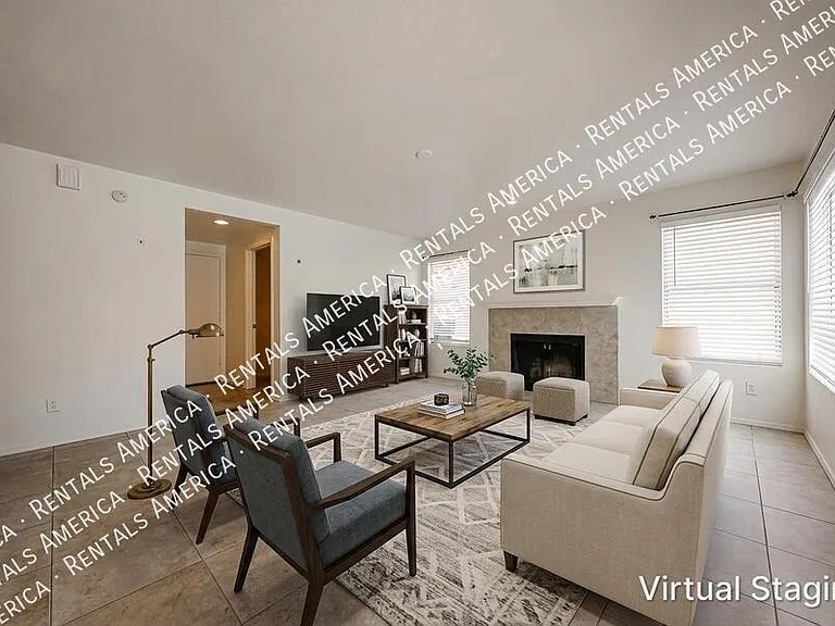 2361 W Myrtle Dr — Photo 5