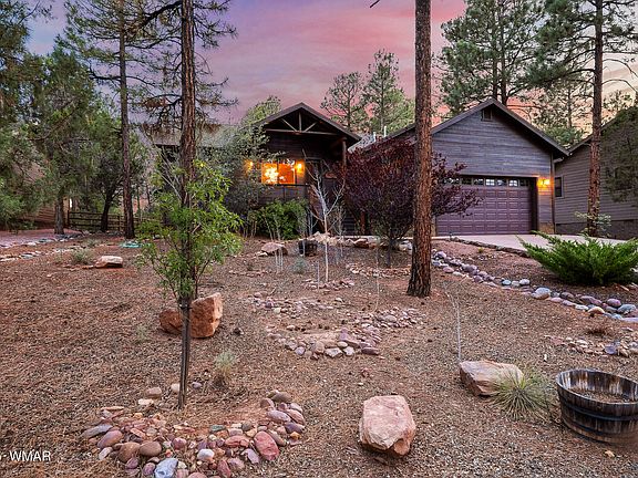 3rd image of 420 N Retreat Way
