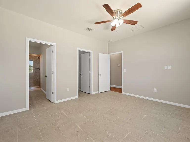 374 Triumph Rd — Photo 13