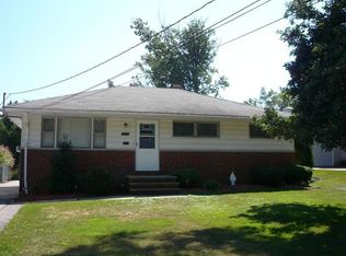 4931 Parkway Dr, Garfield Heights, OH 44125