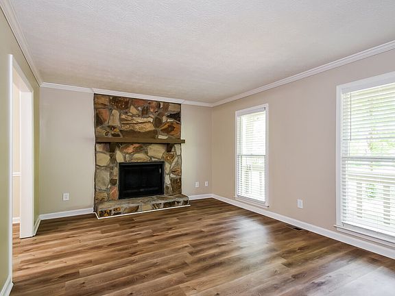 5th image of 2984 Leasa Ct